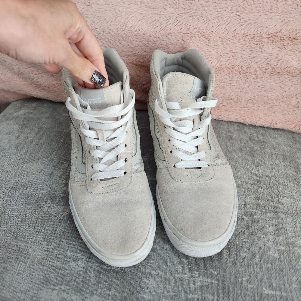 VANS - Picture 4 of 4